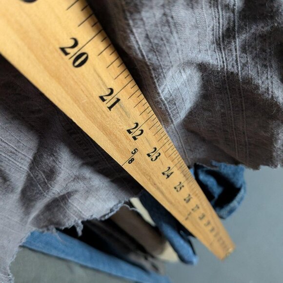 Helix Affliction-style cropped Y2K button-up - Picture 4 of 4